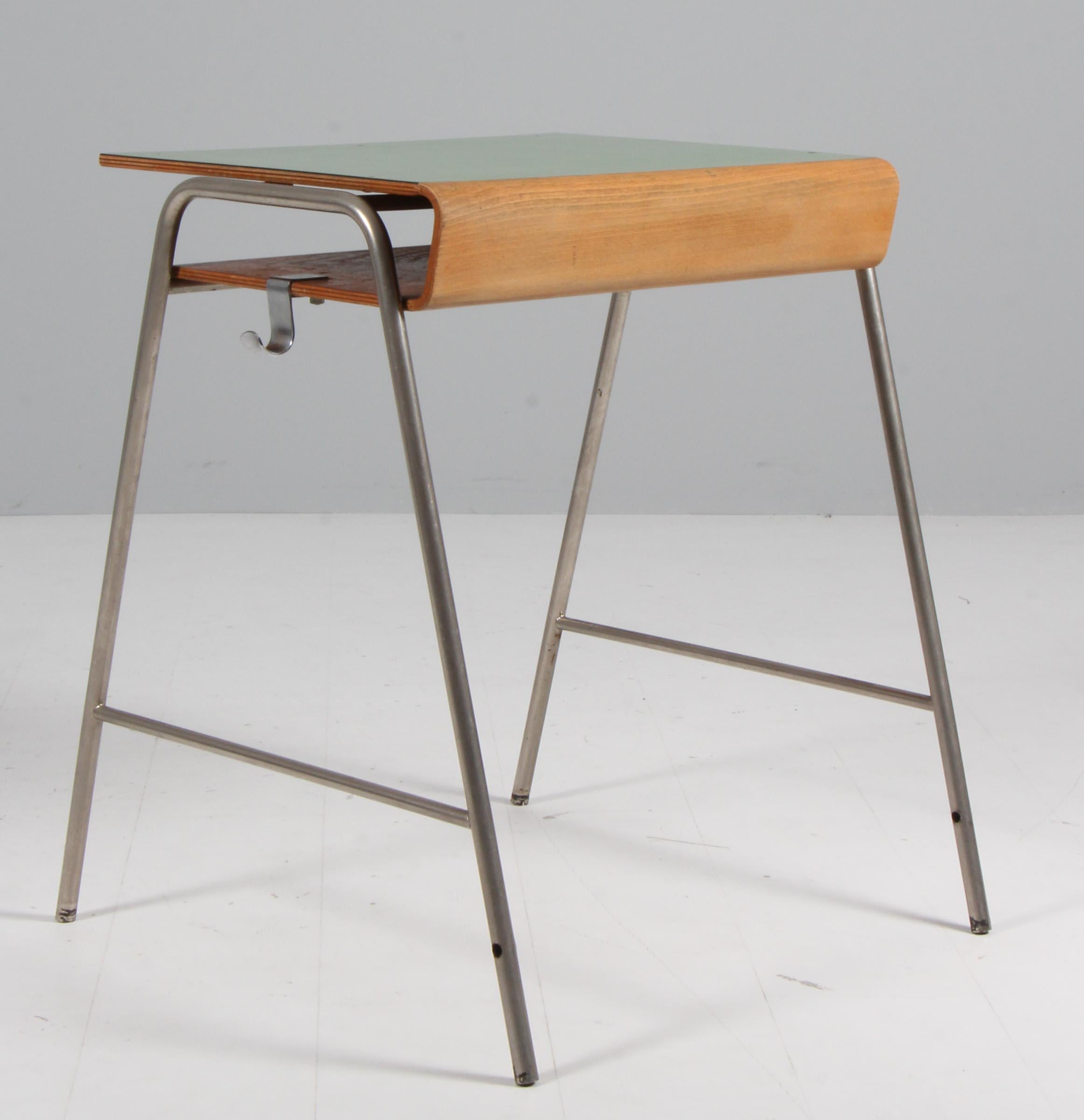Mid-20th Century Arne Jacobsen School table for Munkegaards skolen. Laminate and beech