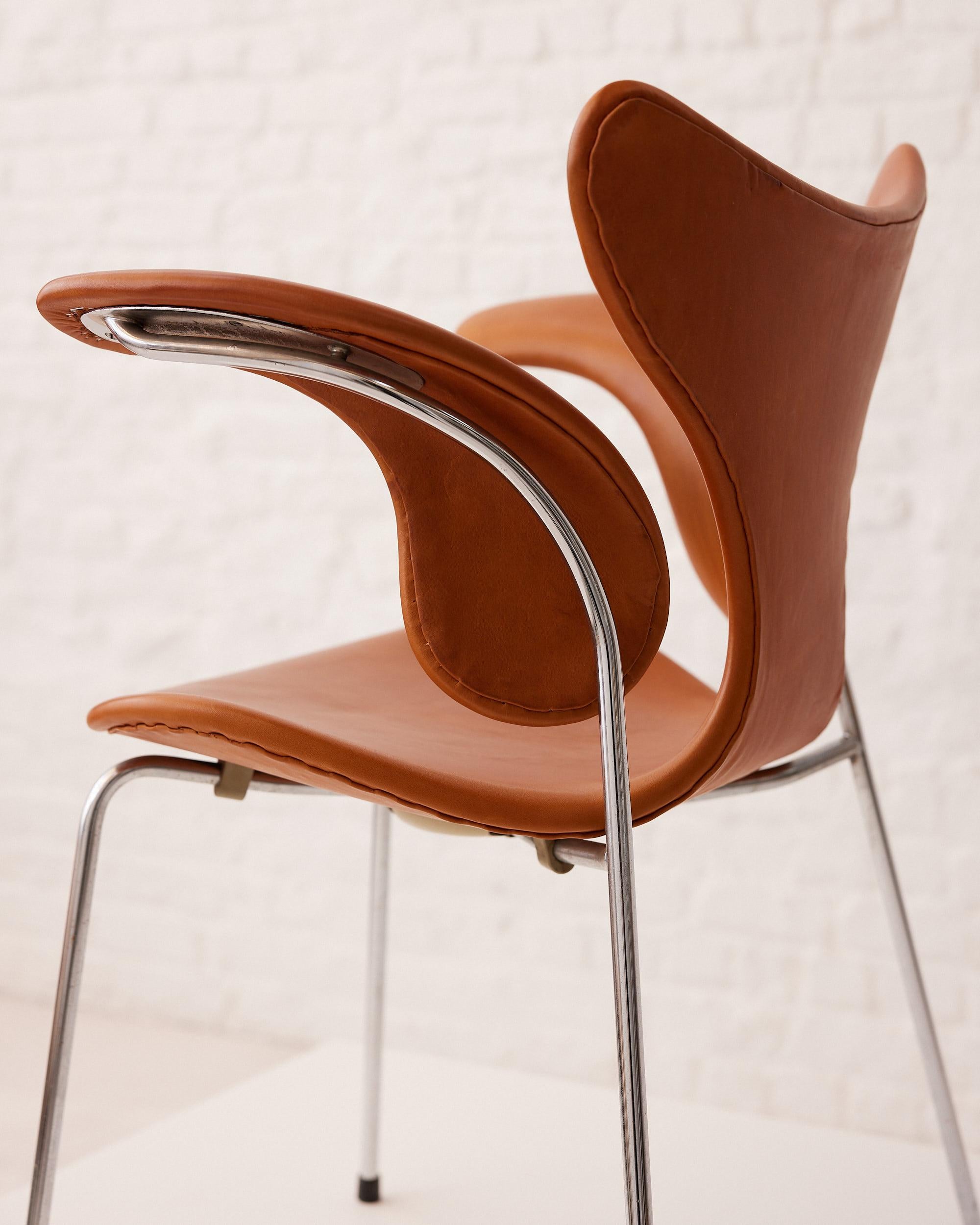 Danish Arne Jacobsen «Seagull» Armchair For Sale