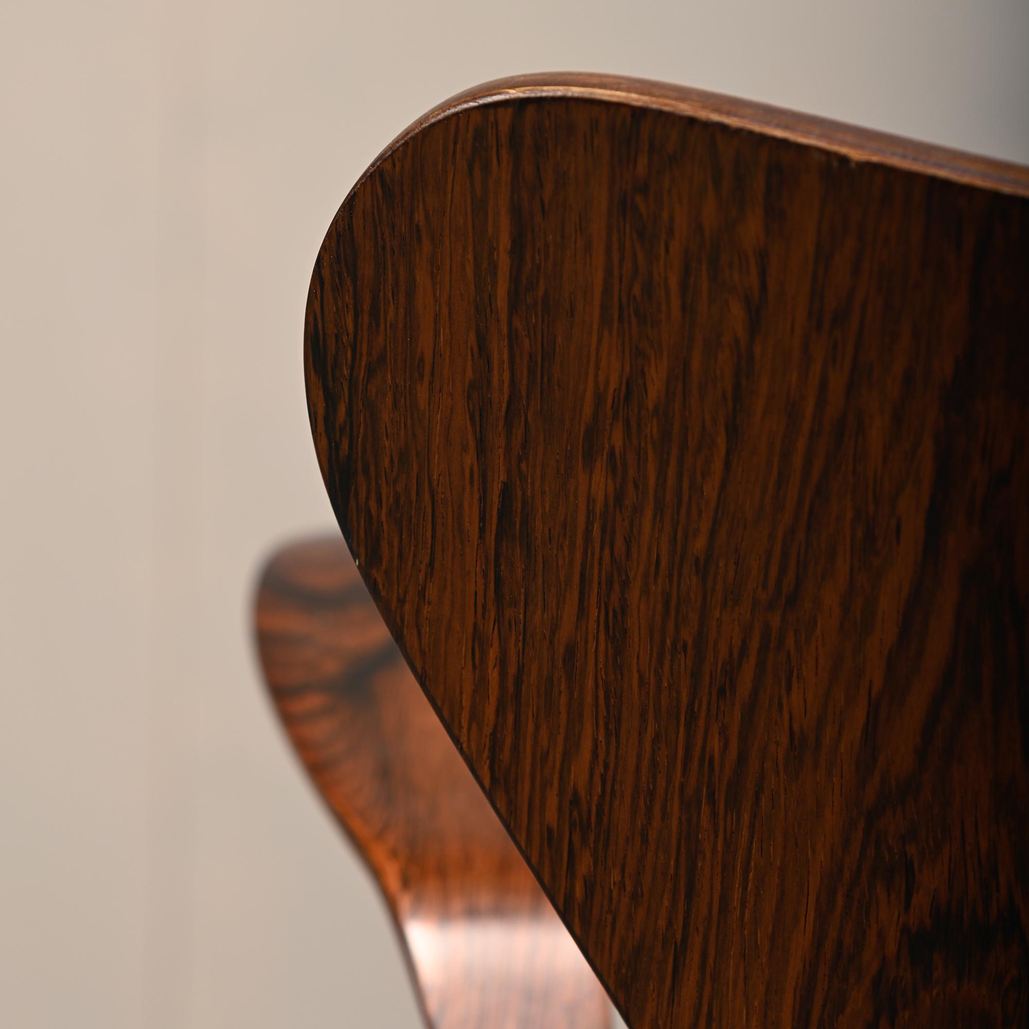 Arne Jacobsen Series 7 Armchair in Rosewood for Fritz Hansen Denmark 1960s en venta 9