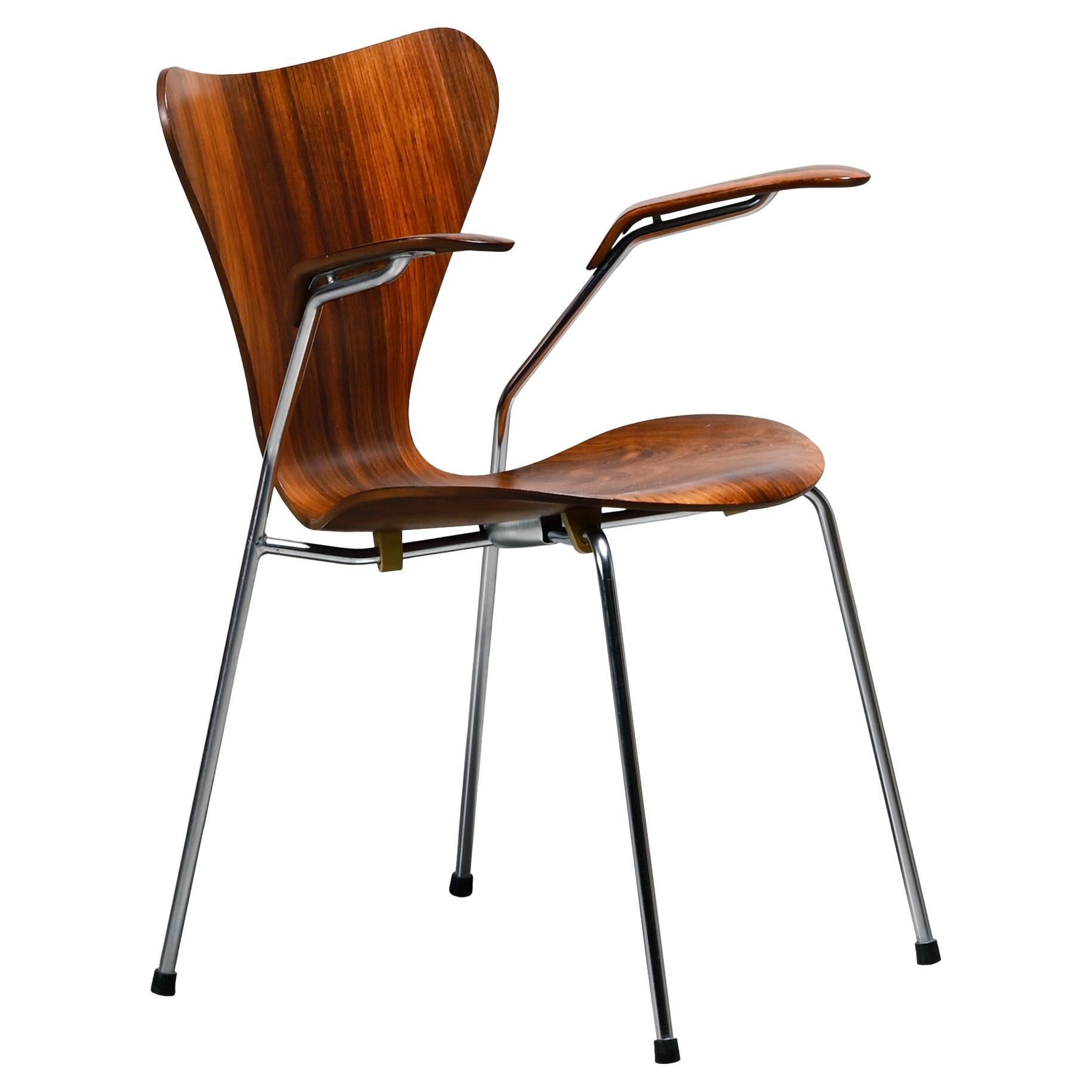 Arne Jacobsen Series 7 Armchair in Rosewood for Fritz Hansen Denmark 1960s