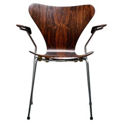 Arne Jacobsen Series 7 Armchair in Rosewood for Fritz Hansen Denmark 1960s