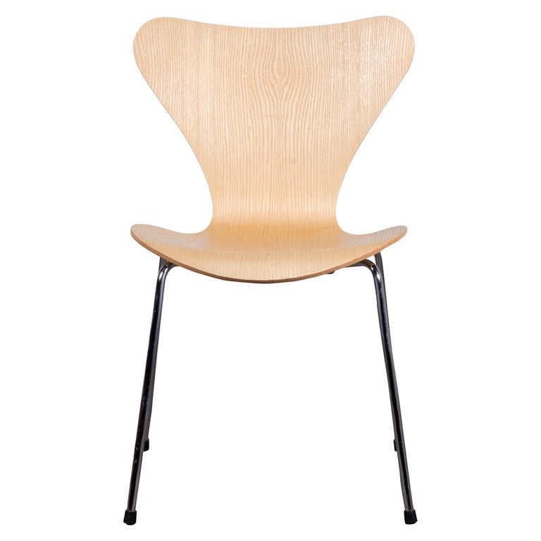 Arne Jacobsen Series 7 Chair for Fritz Hansen in Natural Ash