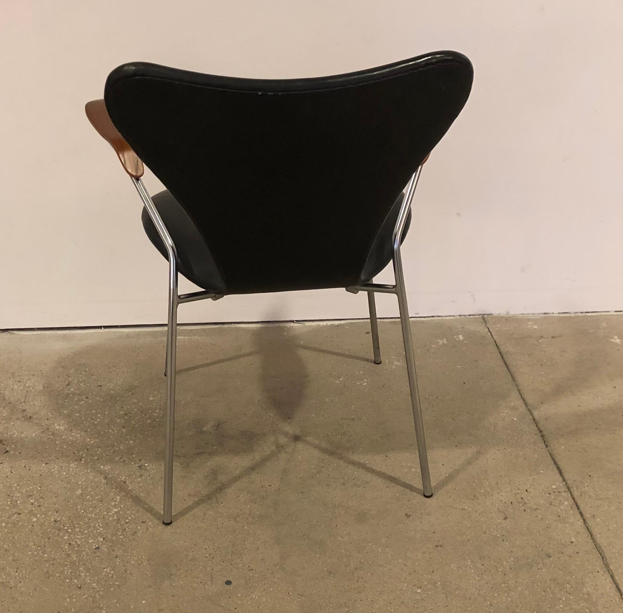 Arne Jacobsen Series 7 Chair In Good Condition In Los Angeles, CA