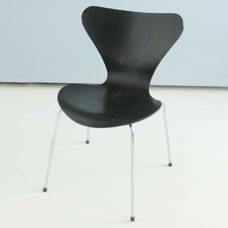 Late 20th Century Arne Jacobsen Series 7 Chairs by Fritz Hansen For Sale