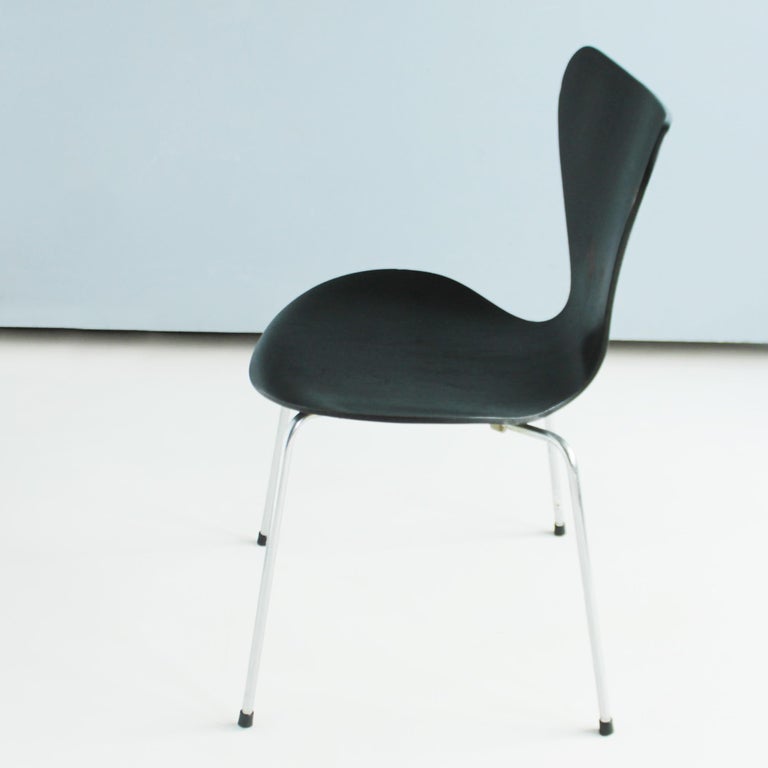 Chrome Arne Jacobsen Series 7 Chairs by Fritz Hansen For Sale