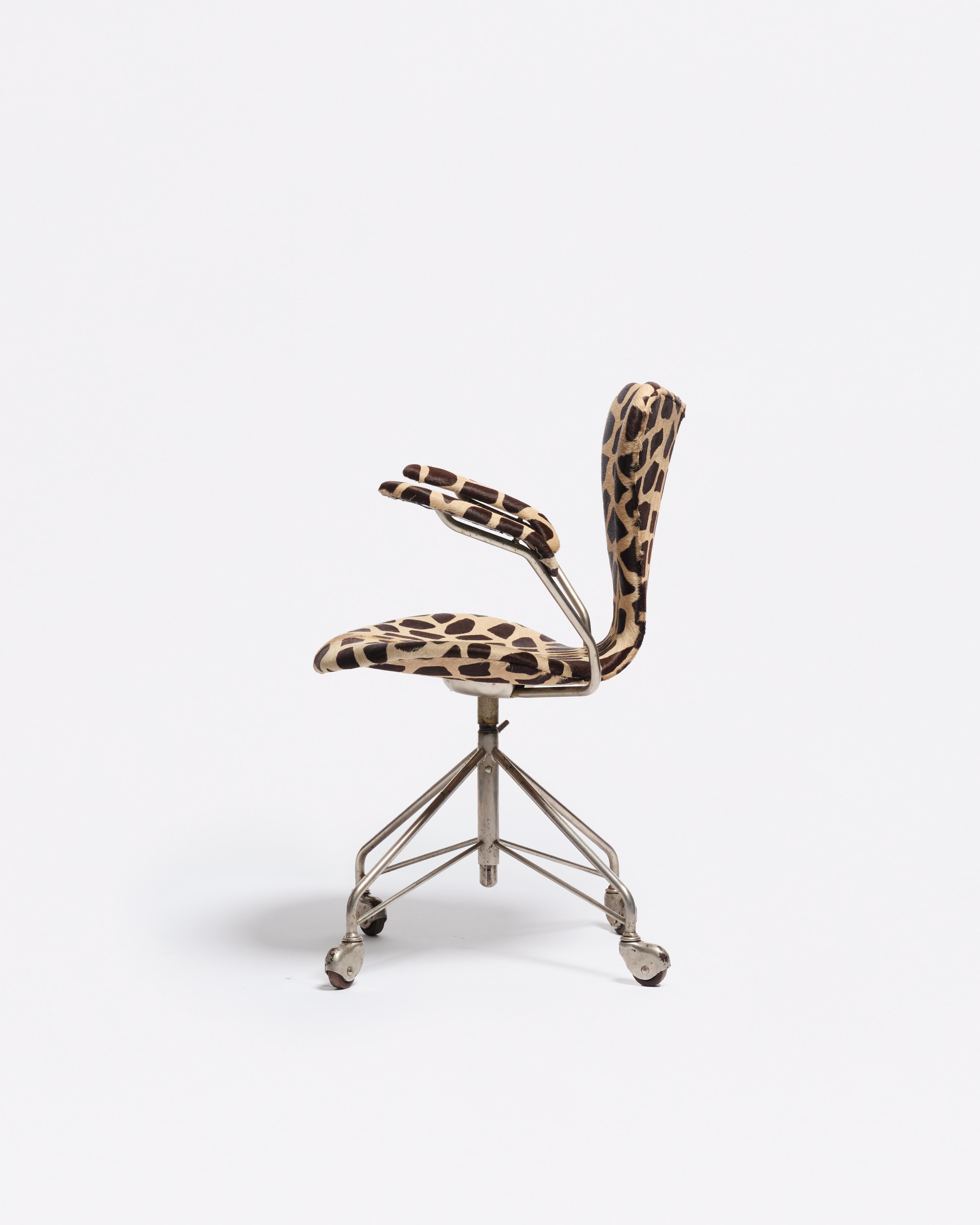 Danois Arne Jacobsen, chaise de bureau série 7, Fritz Hansen, Danemark, années 1960 en vente