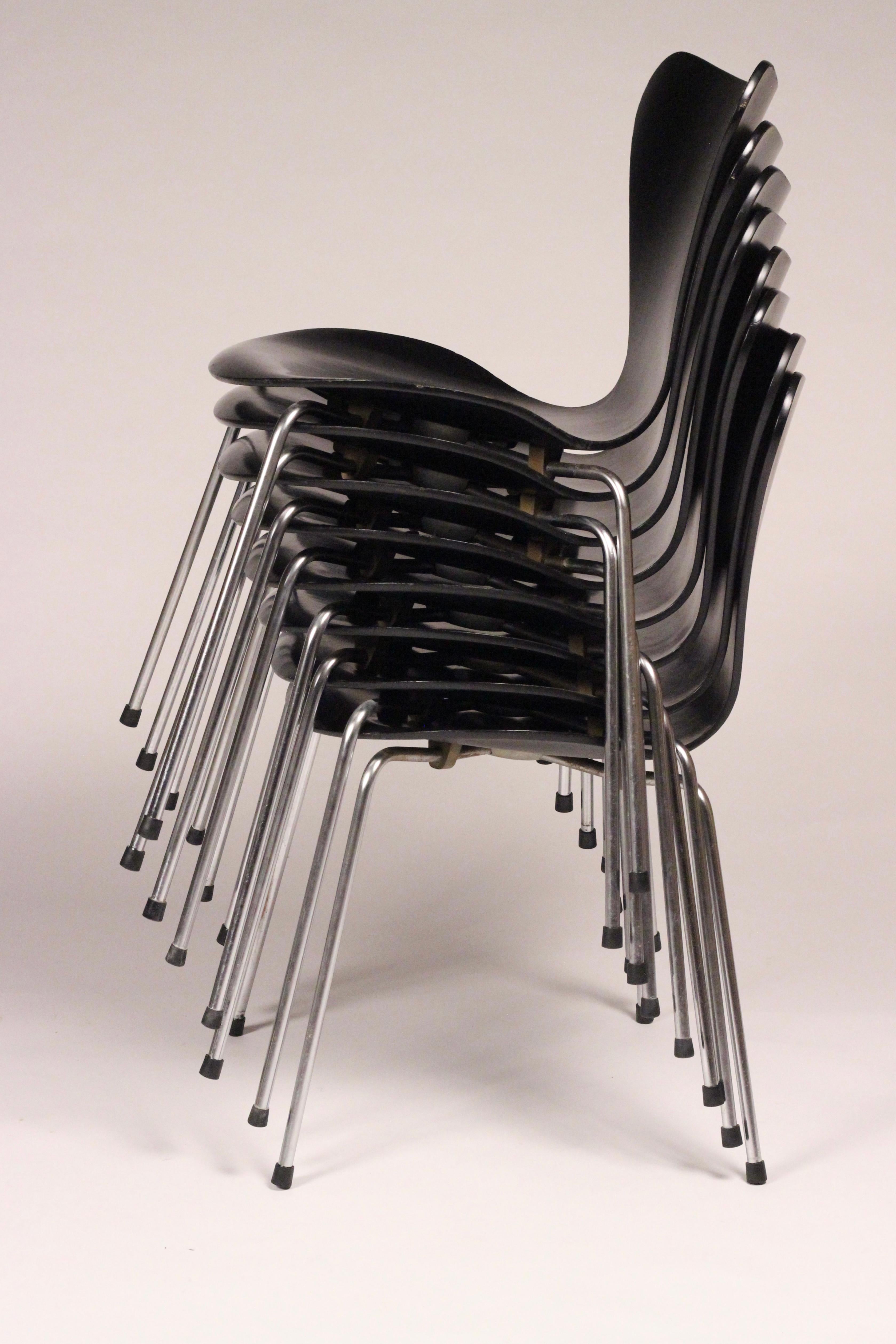Chaises Arne Jacobsen Series 7 ou 3107 de Fritz Hansen, style mi-siècle moderne, 1964 en vente 3
