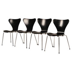 Arne Jacobsen Series 7 or 3107 Chairs by Fritz Hansen Mid Century Modern 1964