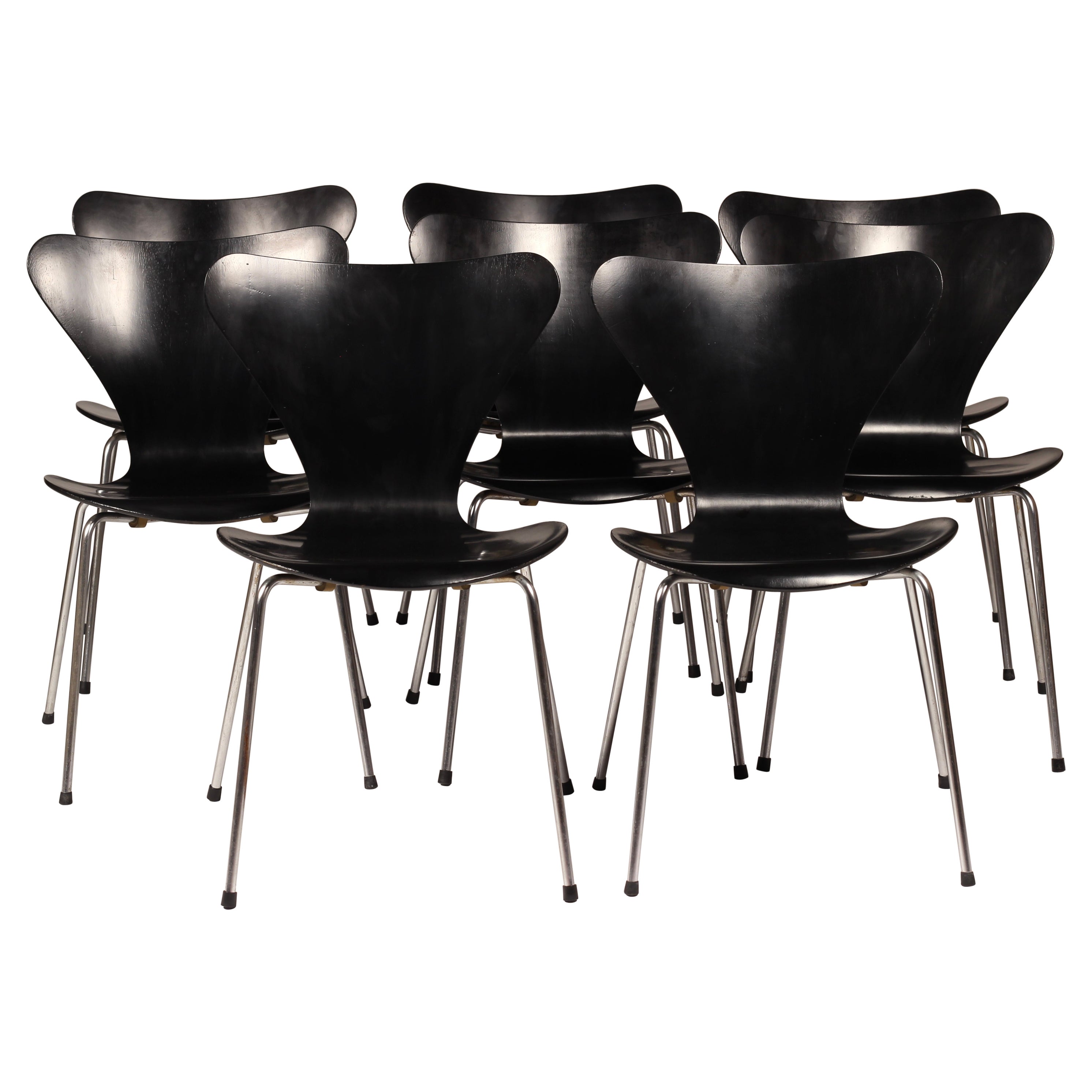 Arne Jacobsen Series 7 or 3107 Chairs by Fritz Hansen Mid Century Modern 1964