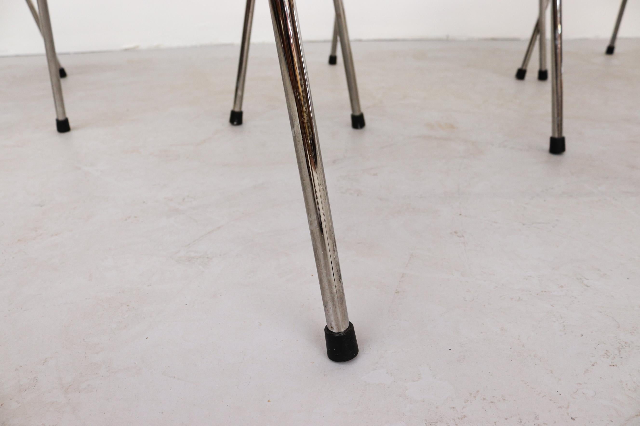 Stapelbare Stühle „Series 7“ von Arne Jacobsen für Fritz Hansen im Angebot 7