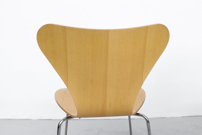 Arne Jacobsen Series 7 Stackable Chairs for Fritz Hansen 9