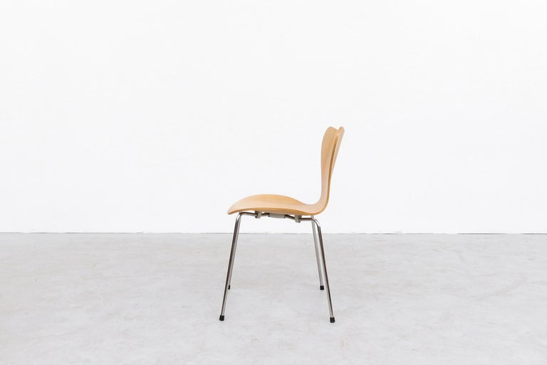 Arne Jacobsen Series 7 Stackable Chairs for Fritz Hansen In Good Condition In Los Angeles, CA