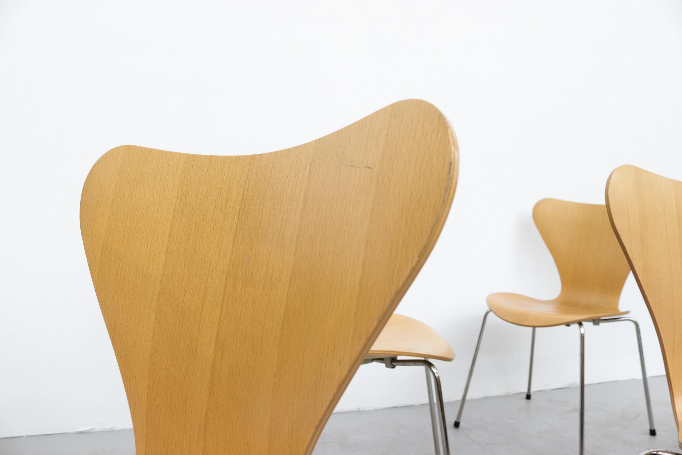 Stapelbare Stühle „Series 7“ von Arne Jacobsen für Fritz Hansen (Ende des 20. Jahrhunderts) im Angebot