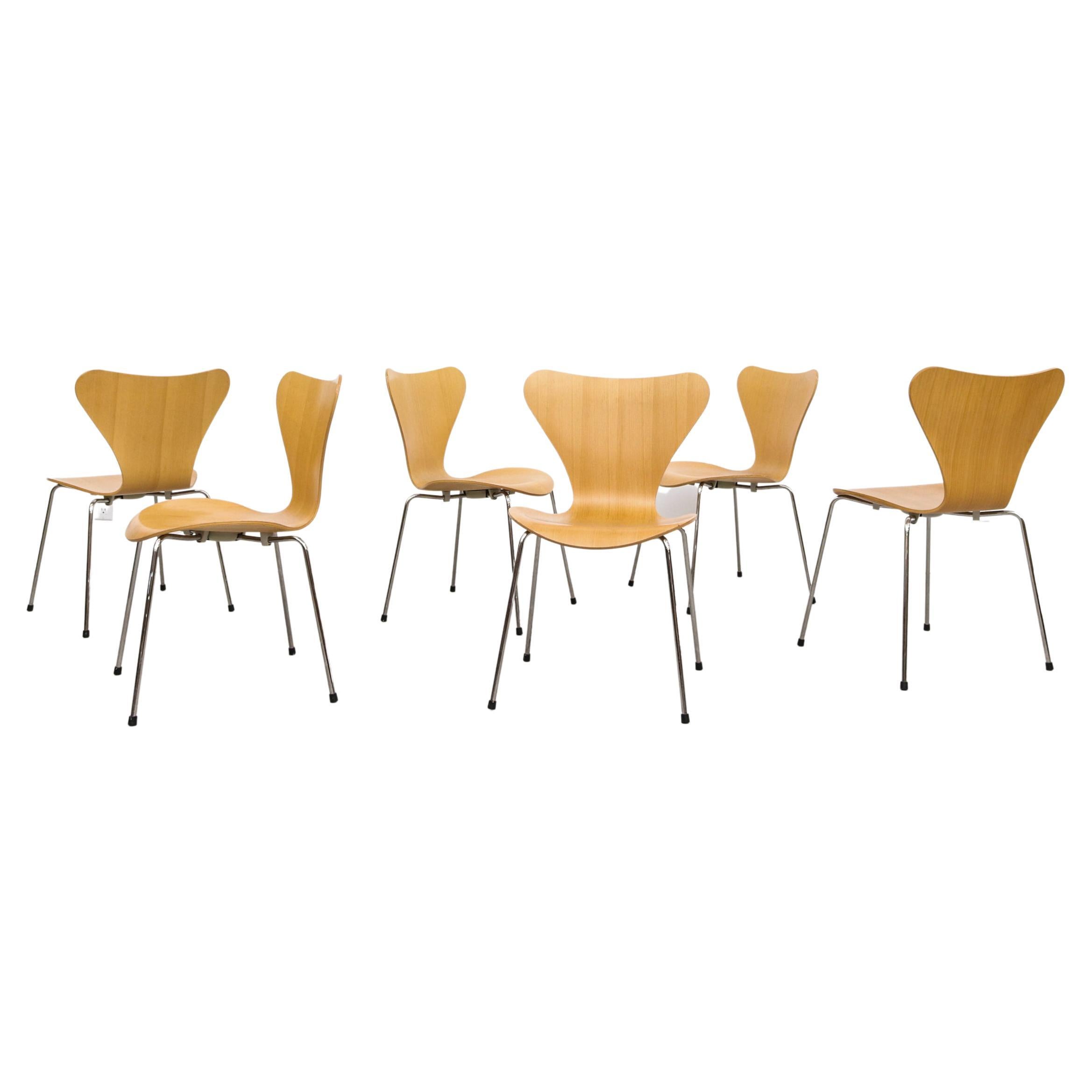Arne Jacobsen Series 7 Stackable Chairs for Fritz Hansen