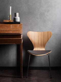 Arne Jacobsen 'Series 7' Walnut and Chrome Chair for Fritz Hansen