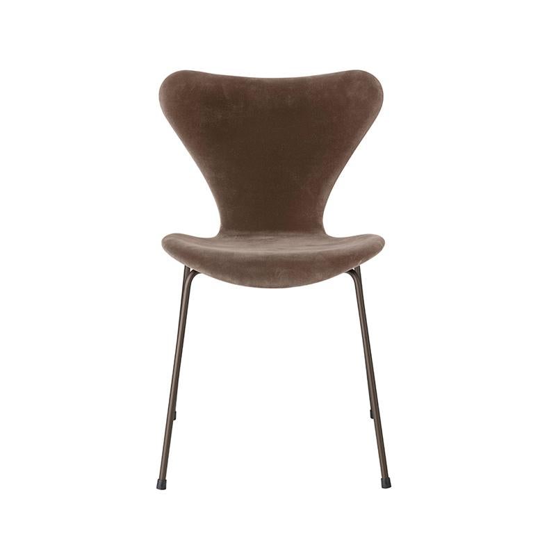 XXIe siècle et contemporain Arne Jacobsen - Série de 4 chaises Series 7 en vente