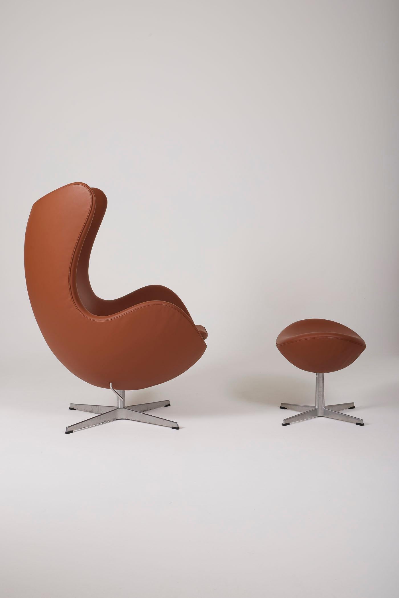 Arne Jacobsen set For Sale 3