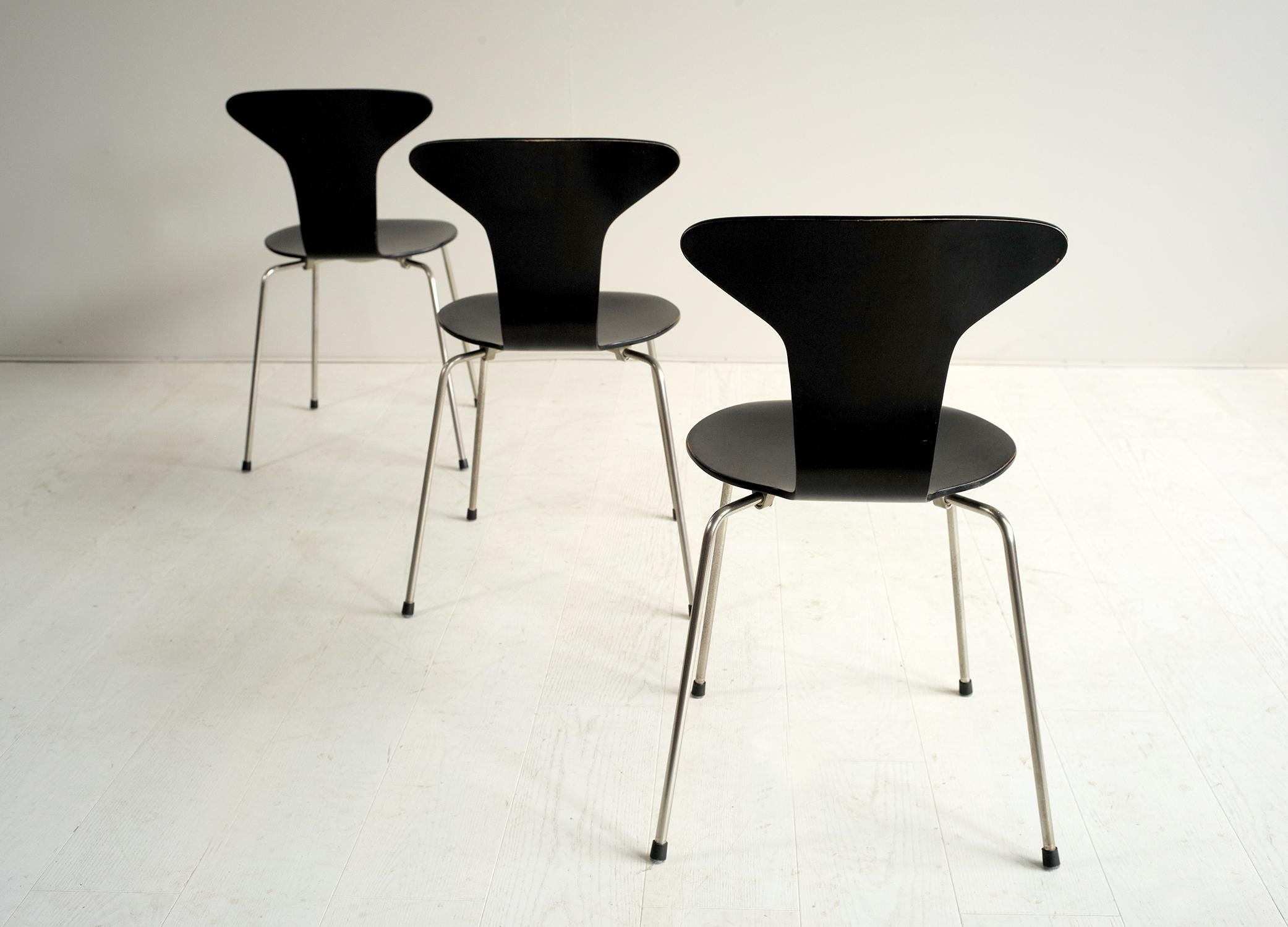 Mid-20th Century Arne Jacobsen, Set of 3 Chairs 
