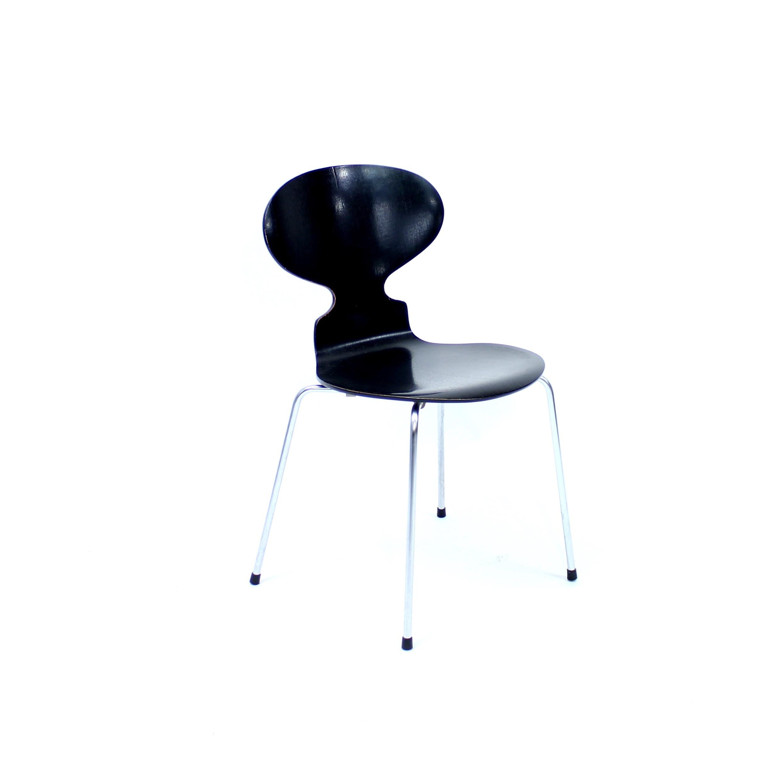 Arne Jacobsen, set of 4 Ant chairs, model, 3100, Fritz Hansen, 1969 4
