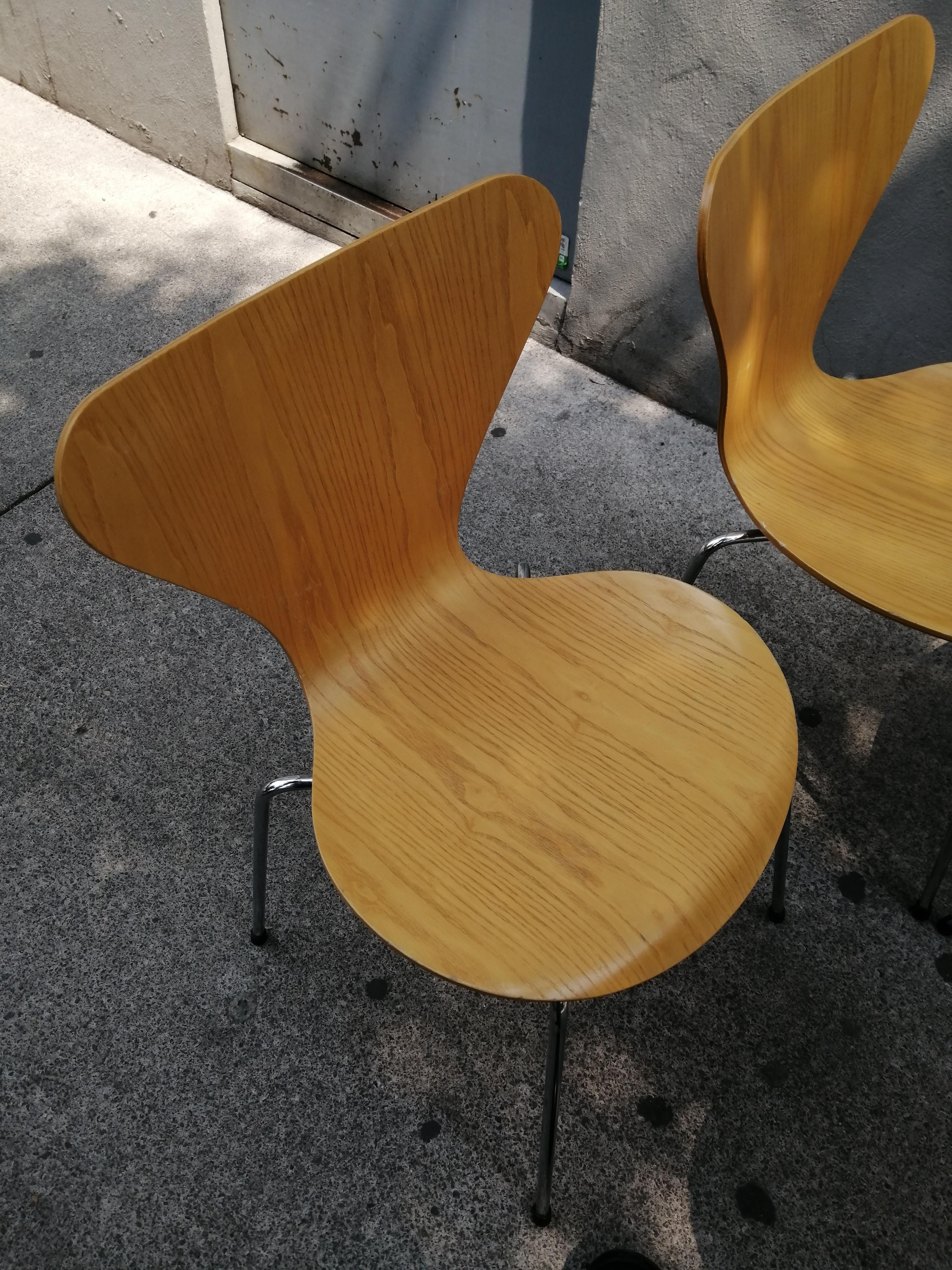 Late 20th Century Arne Jacobsen Set of 4 Model 3107 Chairs For Sale