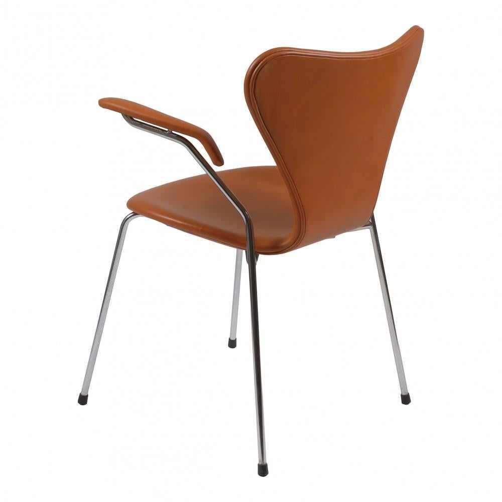 Scandinavian Modern Arne Jacobsen Seven Armchair, 3207 Newly Upholstered, Classic Cognac Leather For Sale