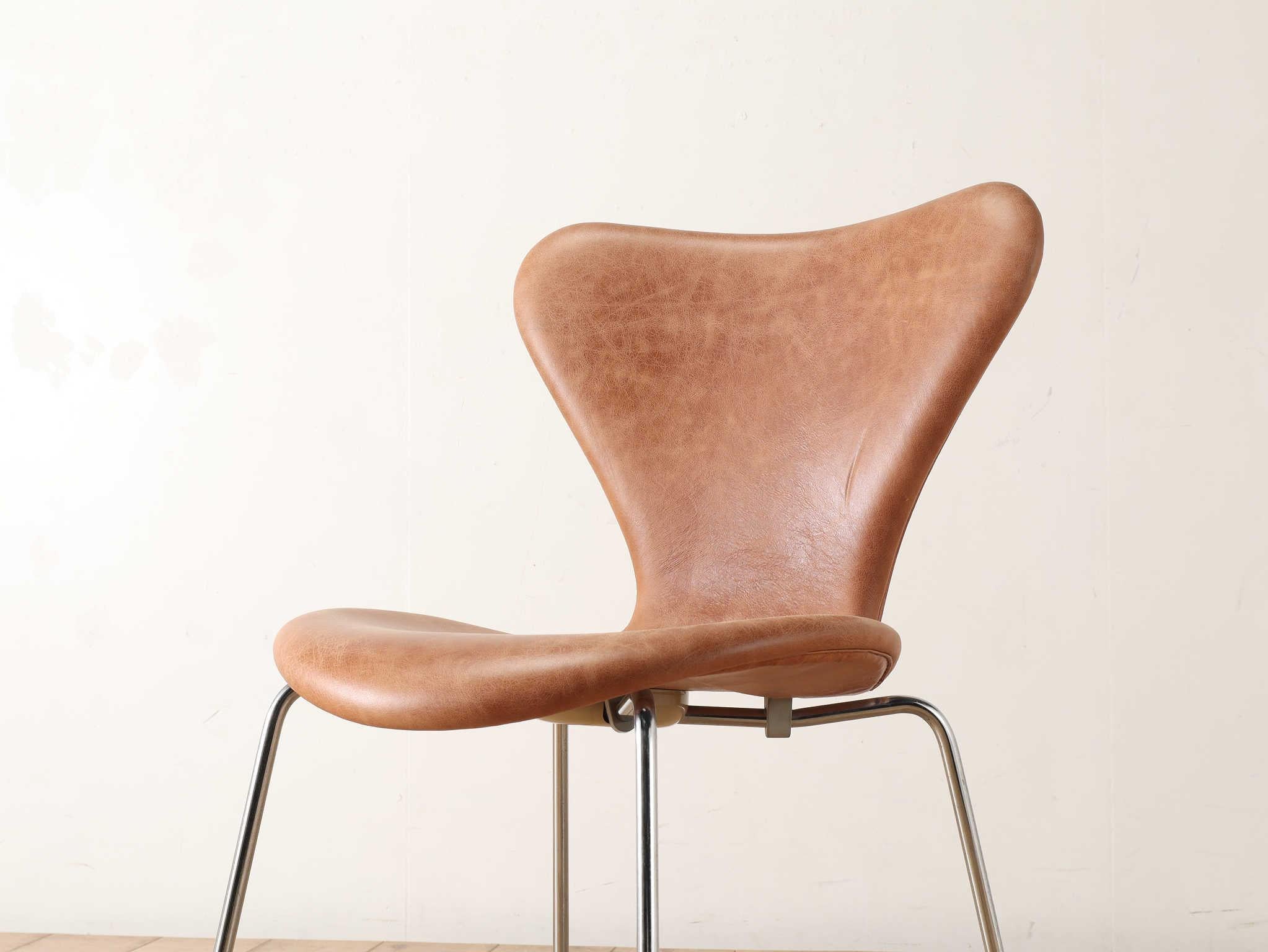 Arne Jacobsen Sieben Stuhl aus Leder FH3107 im Angebot 4