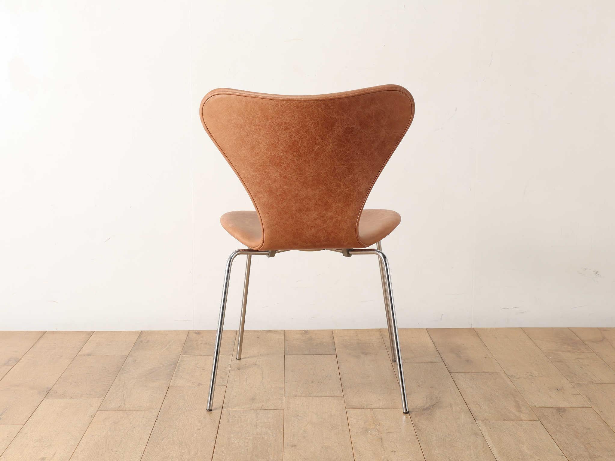 Arne Jacobsen Sieben Stuhl aus Leder FH3107 im Angebot 8