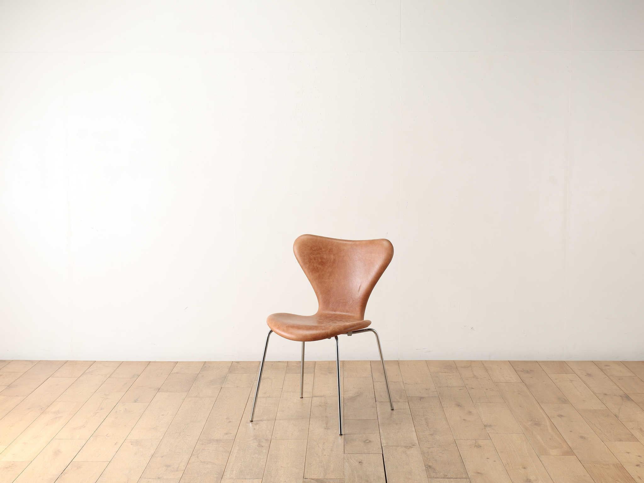 Arne Jacobsen Sieben Stuhl aus Leder FH3107 (Dänisch) im Angebot