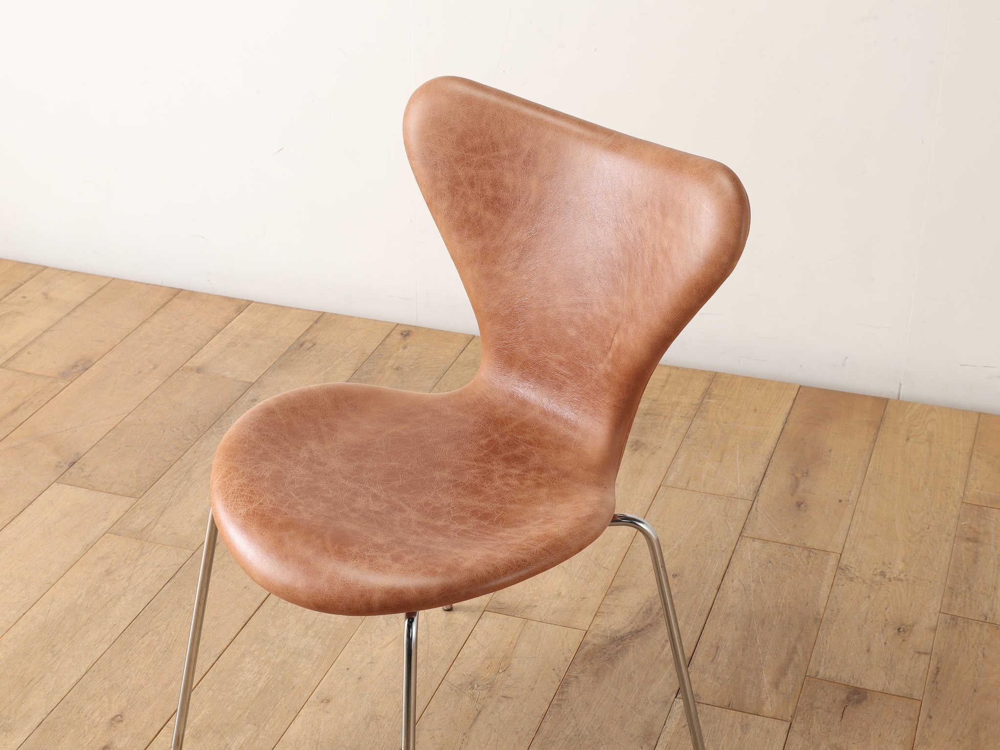 Arne Jacobsen Sieben Stuhl aus Leder FH3107 (Ende des 20. Jahrhunderts) im Angebot