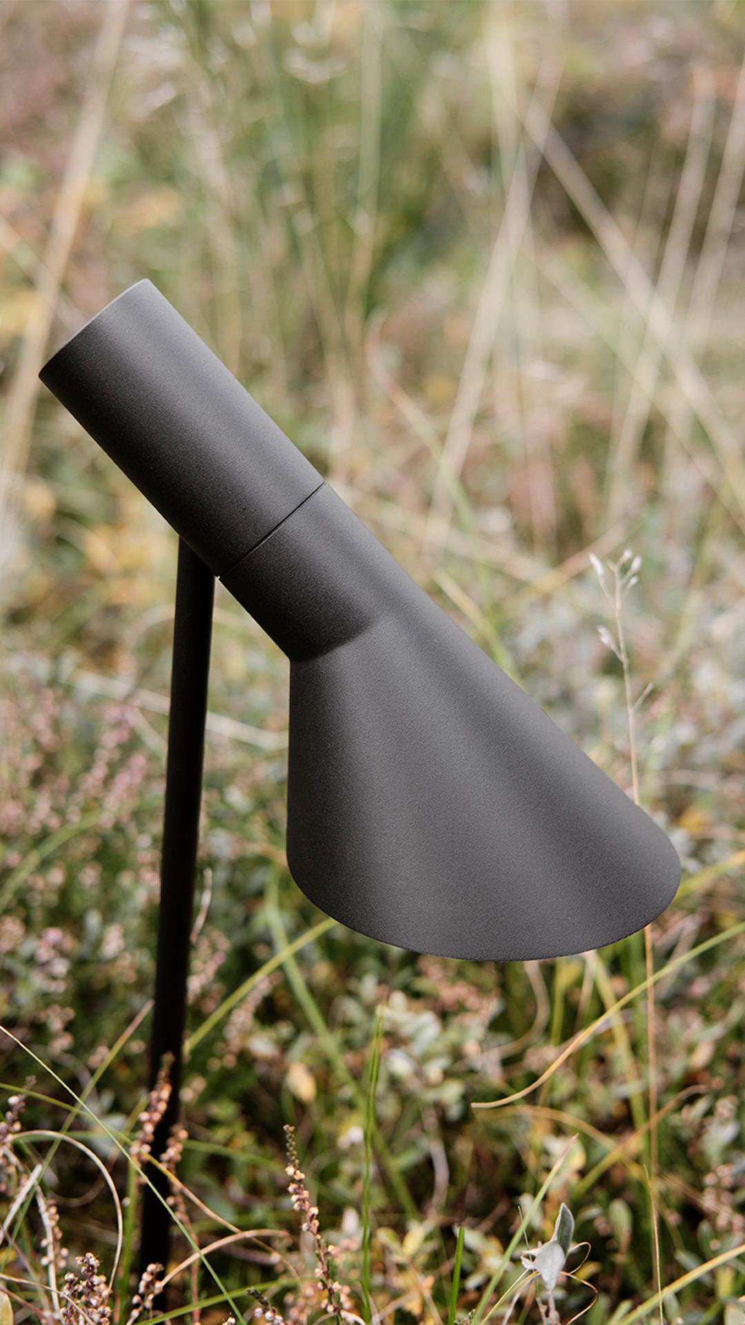 Danish Arne Jacobsen Short 'AJ Garden' Black Bollard with Base Mount for Louis Poulsen For Sale