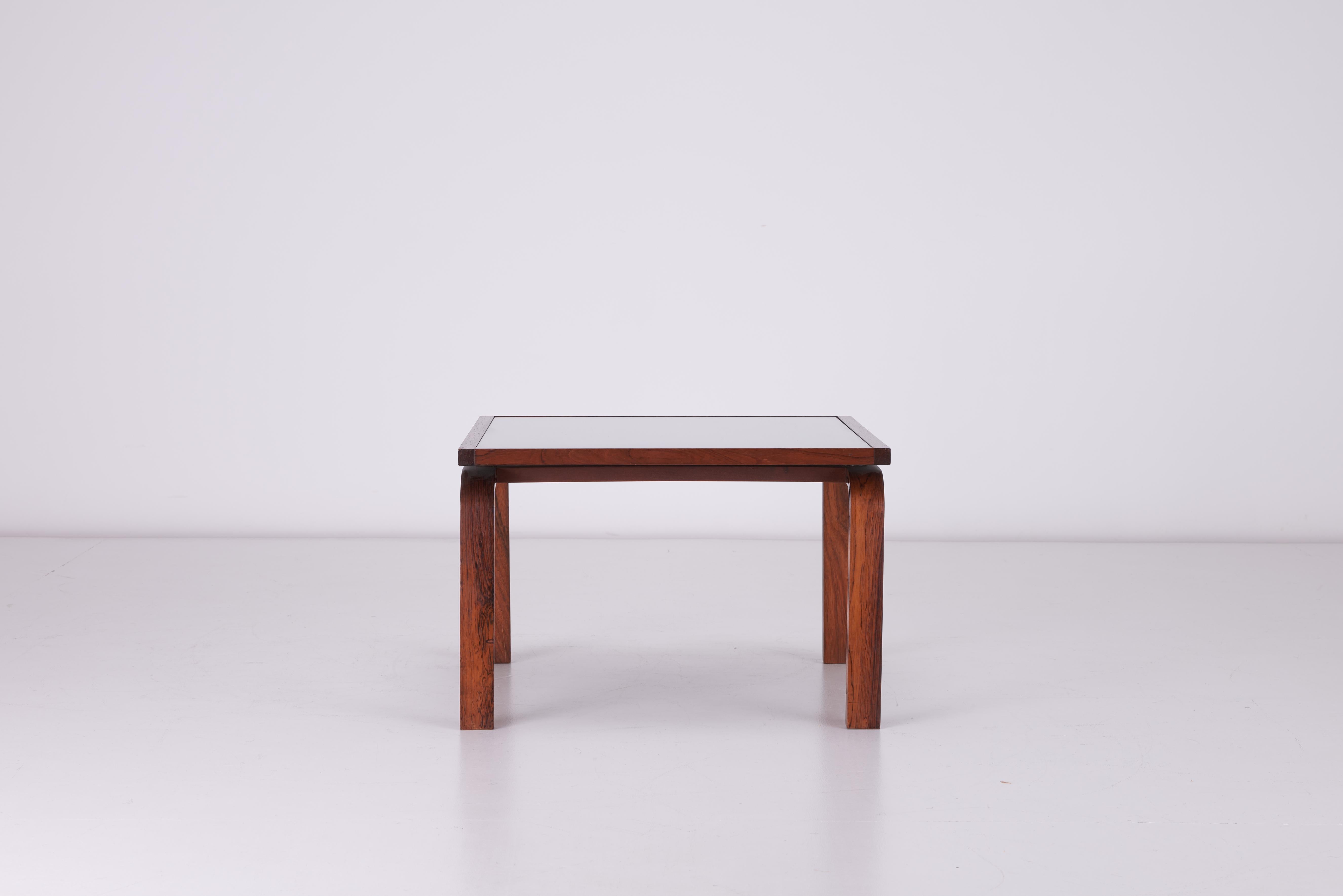 Beistelltisch aus brasilianischem Rosenholz von Arne Jacobsen für Fritz Hansen, St. Catherine's St. Catherine's (Dänisch) im Angebot