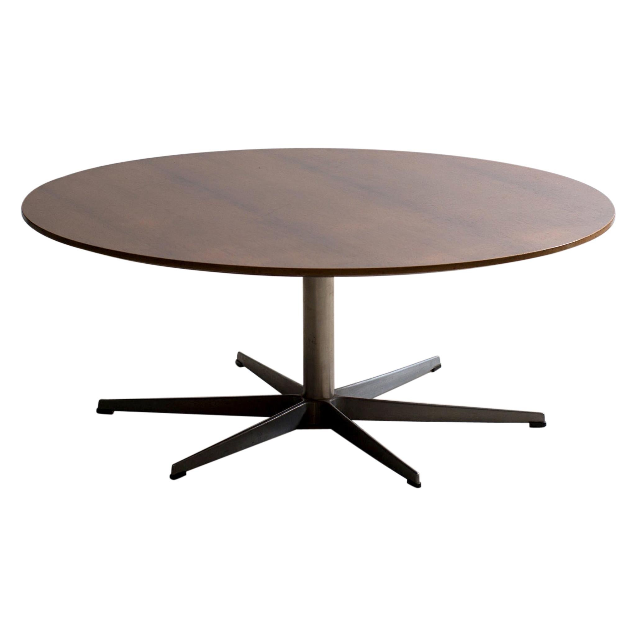 Arne Jacobsen Six-Star Series Rosewood Coffee Table for Fritz Hansen For Sale
