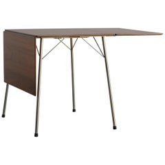 Arne Jacobsen Small Leaf Table in Rosewood for Fritz Hansen