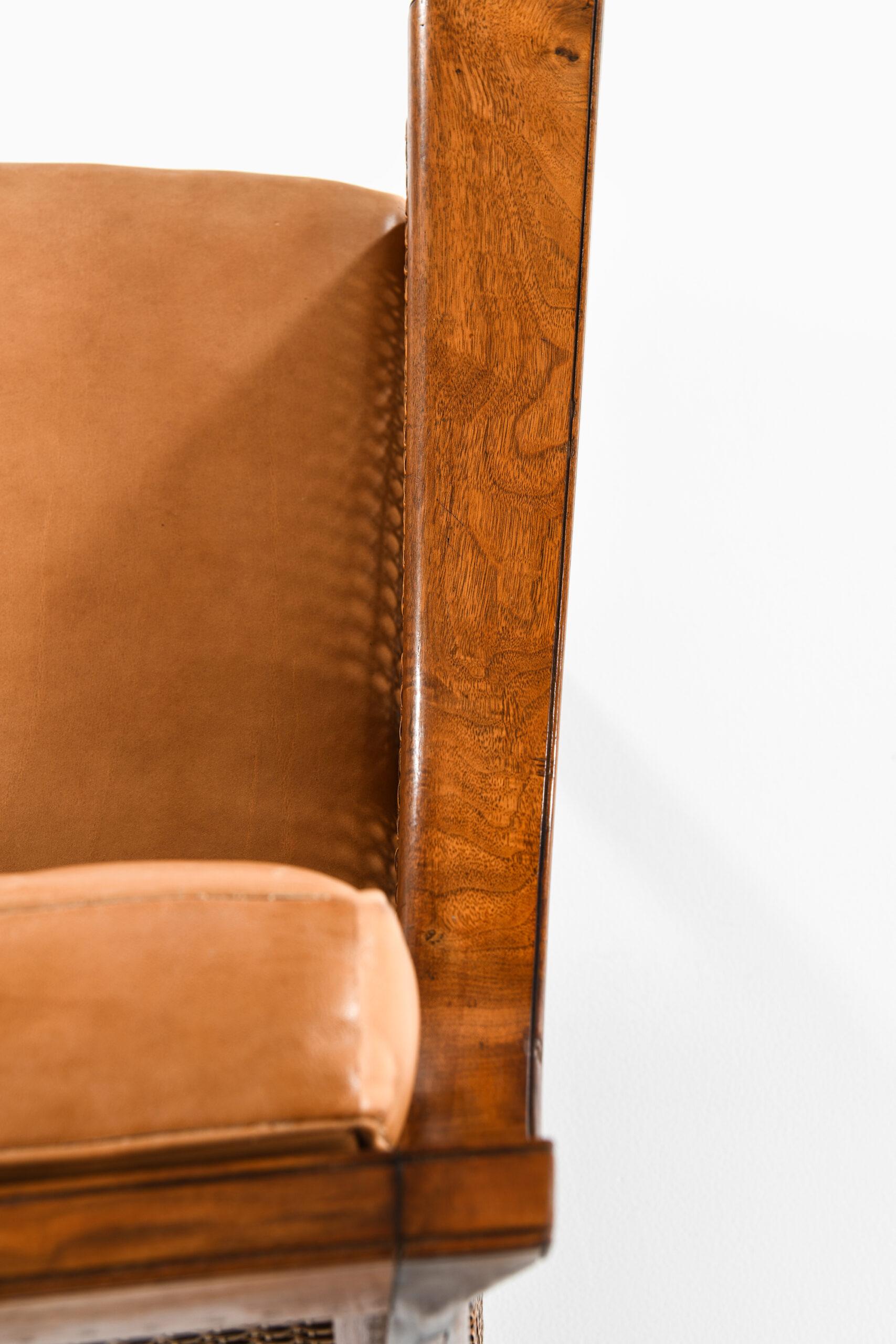 Canapé Arne Jacobsen fabriqué par l'ébéniste Otto Meyers au Danemark en vente 1