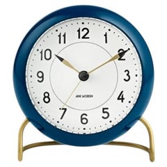 Horloge de table « Station » d'Arne Jacobsen, bleue, Ø 4,3 pouces