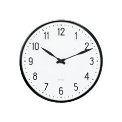 Orologio da parete "Station" di Arne Jacobsen, bianco, Ø 8,3 in