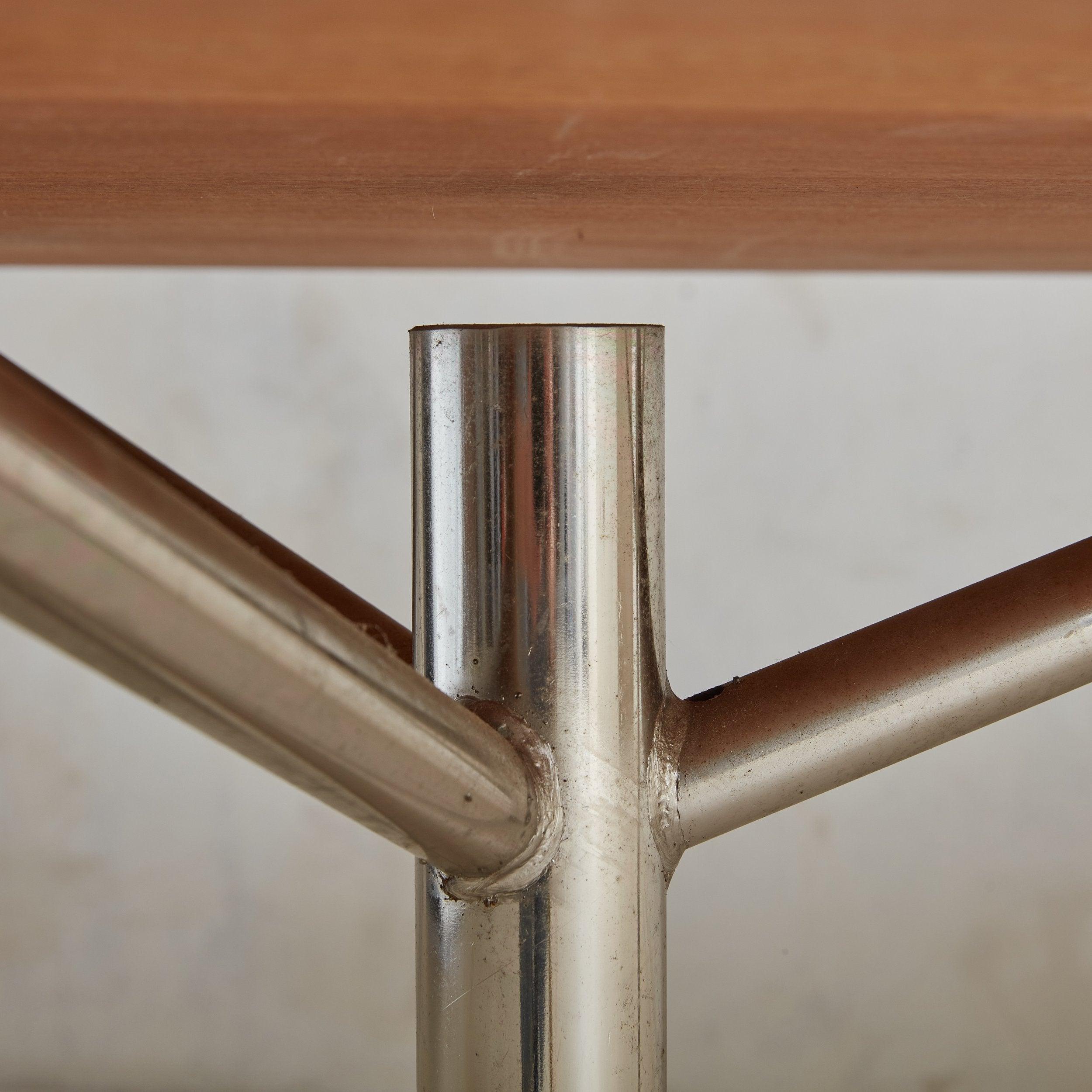 Danois Table basse rectangulaire en chrome et Wood de style Arne Jacobsen, Danemark en vente