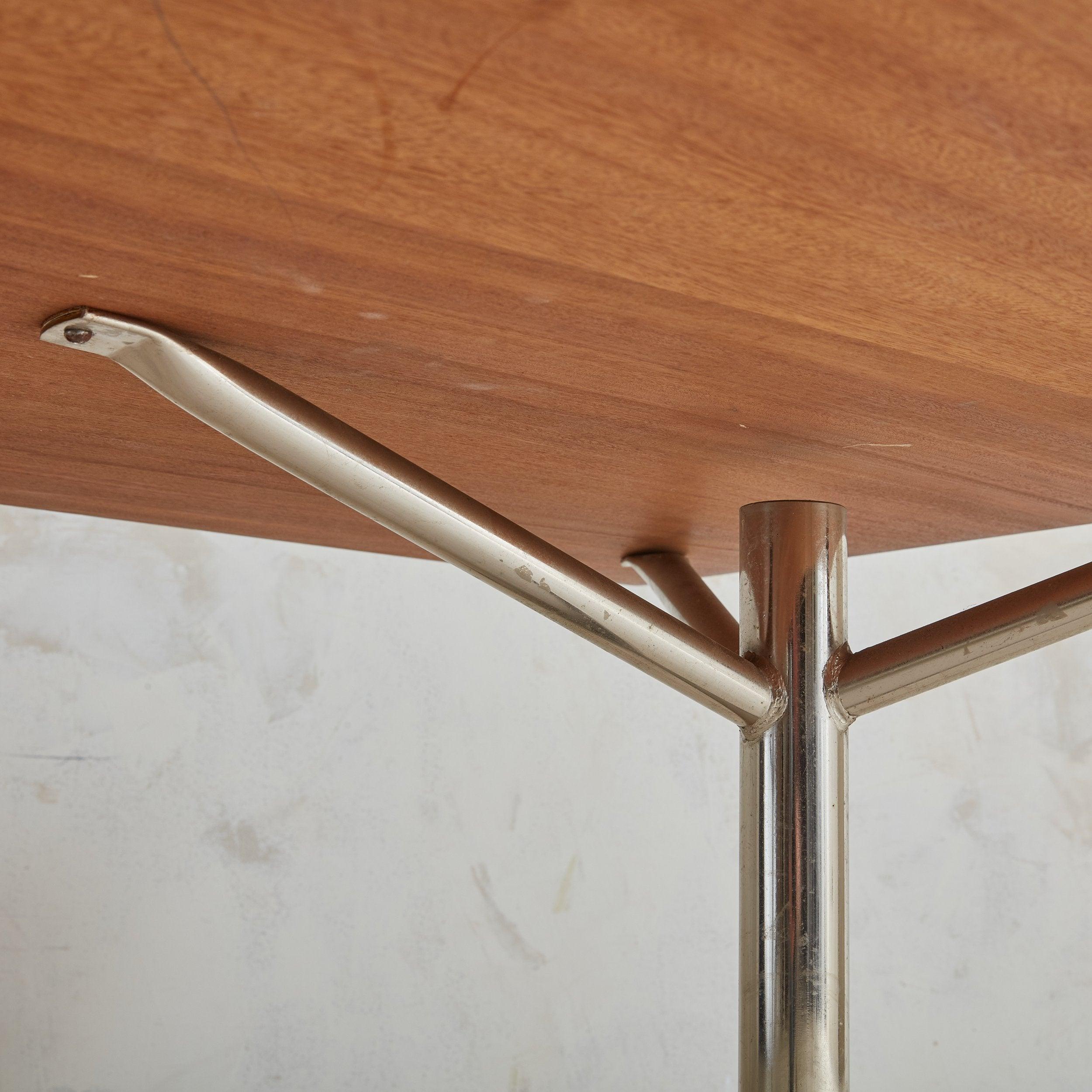 Table basse rectangulaire en chrome et Wood de style Arne Jacobsen, Danemark Bon état - En vente à Chicago, IL