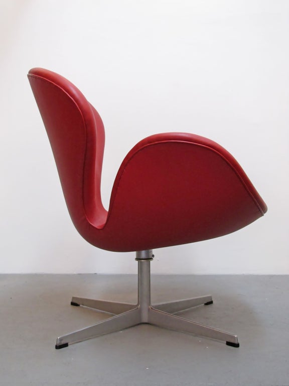 Mid-Century Modern Arne Jacobsen 