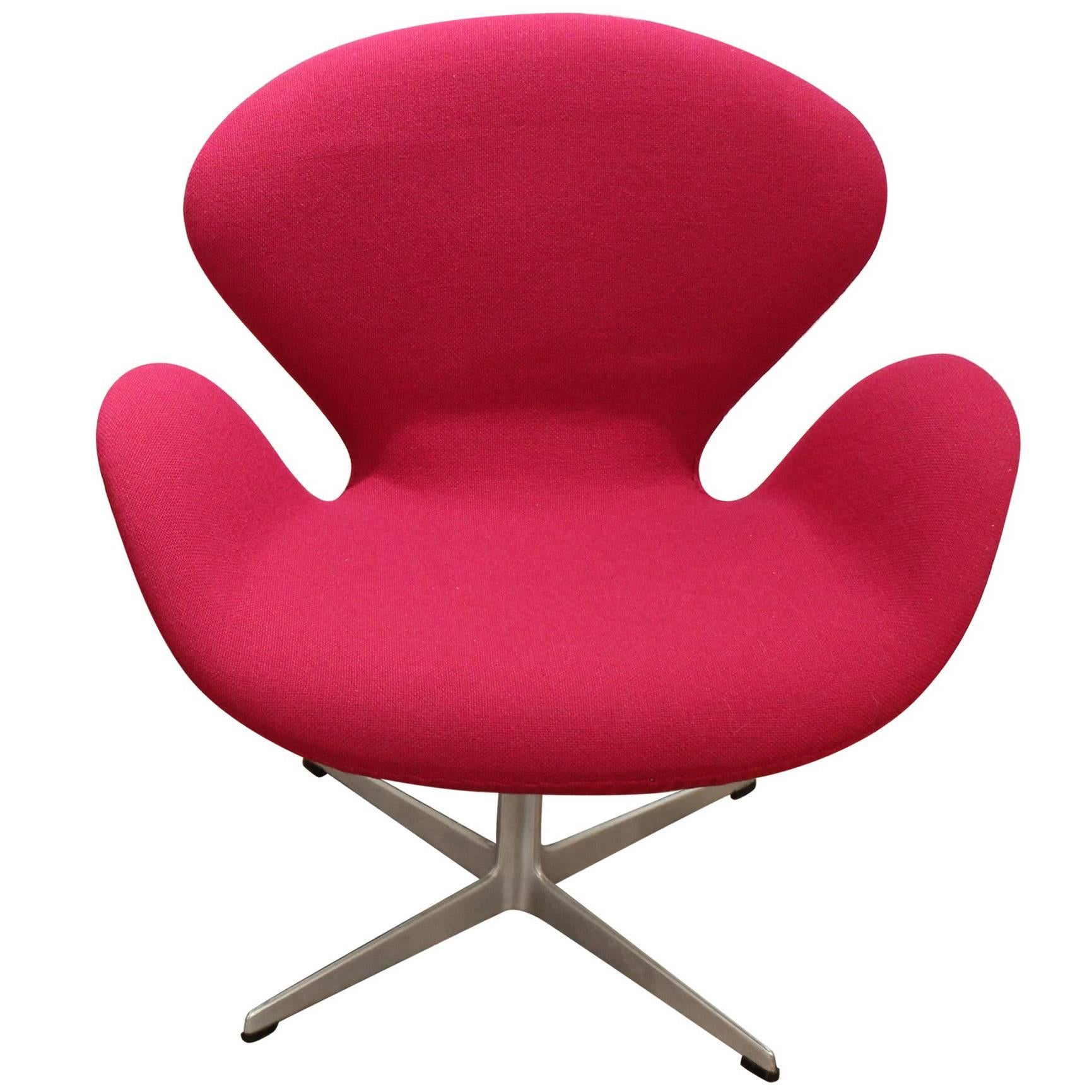 Arne Jacobsen Swan Chair for Knoll