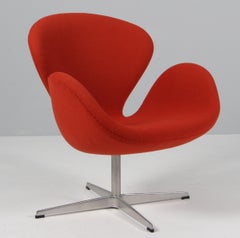 Arne Jacobsen Swan Chair