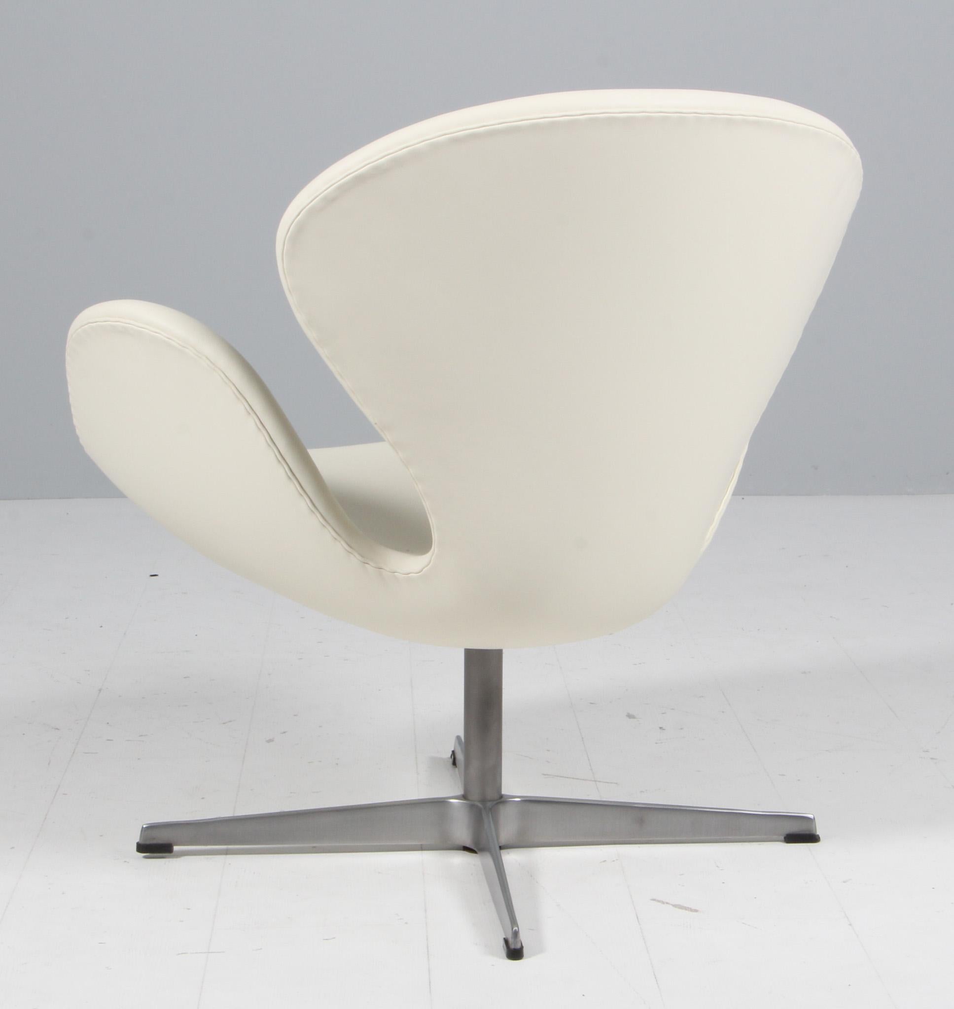 Silla Cisne Arne Jacobsen Cuero en venta