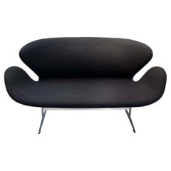 Arne Jacobsen 'Swan' Sofa for Fritz Hansen