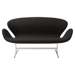 Arne Jacobsen 'Swan' Sofa for Fritz Hansen in Christianshavn Fabric Upholstery