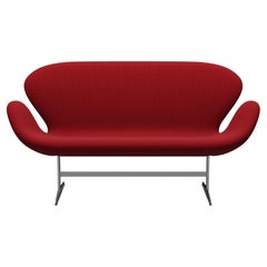 Arne Jacobsen 'Swan' Sofa for Fritz Hansen in Fabric Upholstery (Cat. 1)