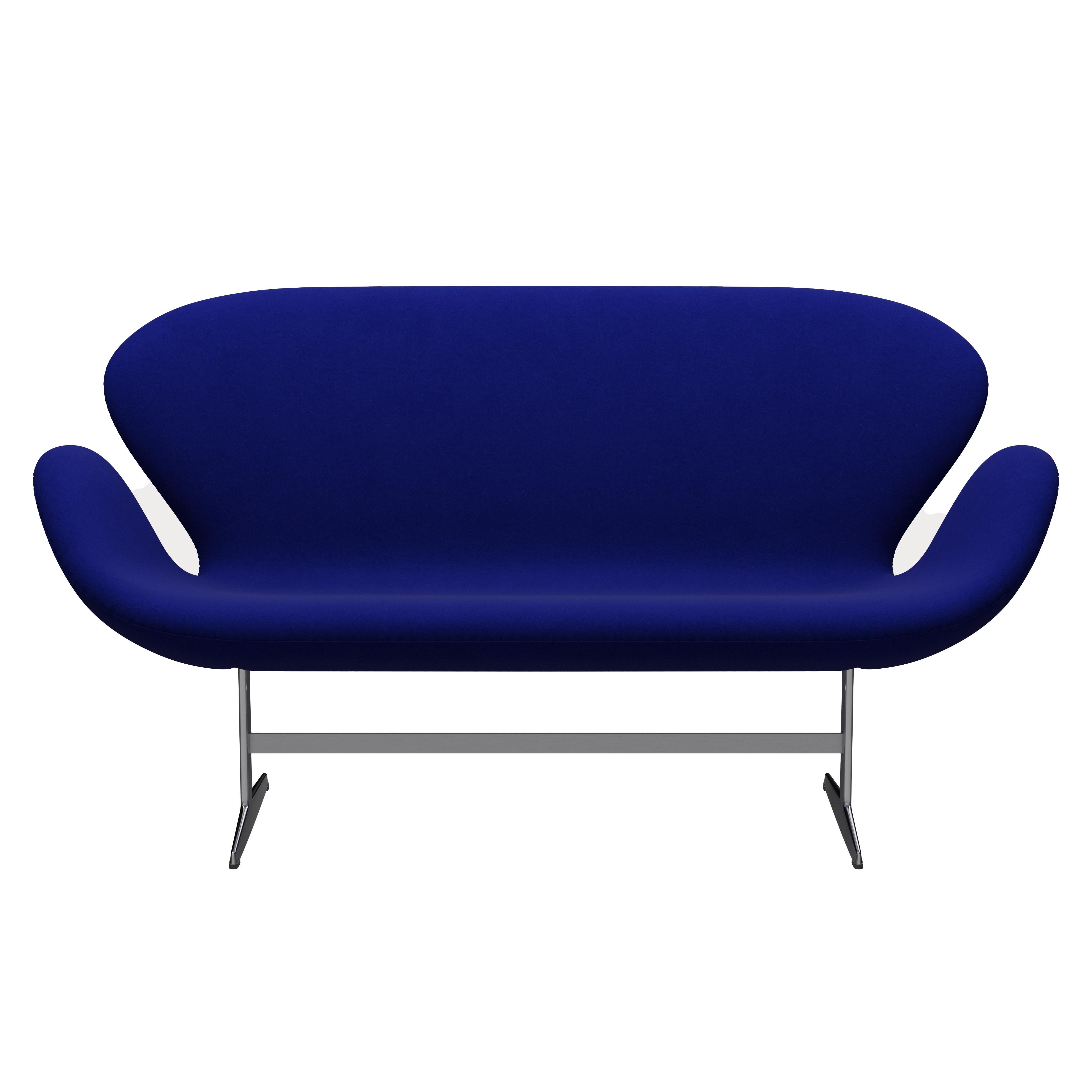 Arne Jacobsen 'Swan' Sofa for Fritz Hansen in Fabric Upholstery (Cat. 3) For Sale 8