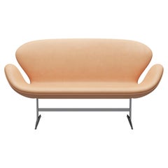 Arne Jacobsen 'Swan' Sofa for Fritz Hansen in Leather Upholstery (Cat. 5)