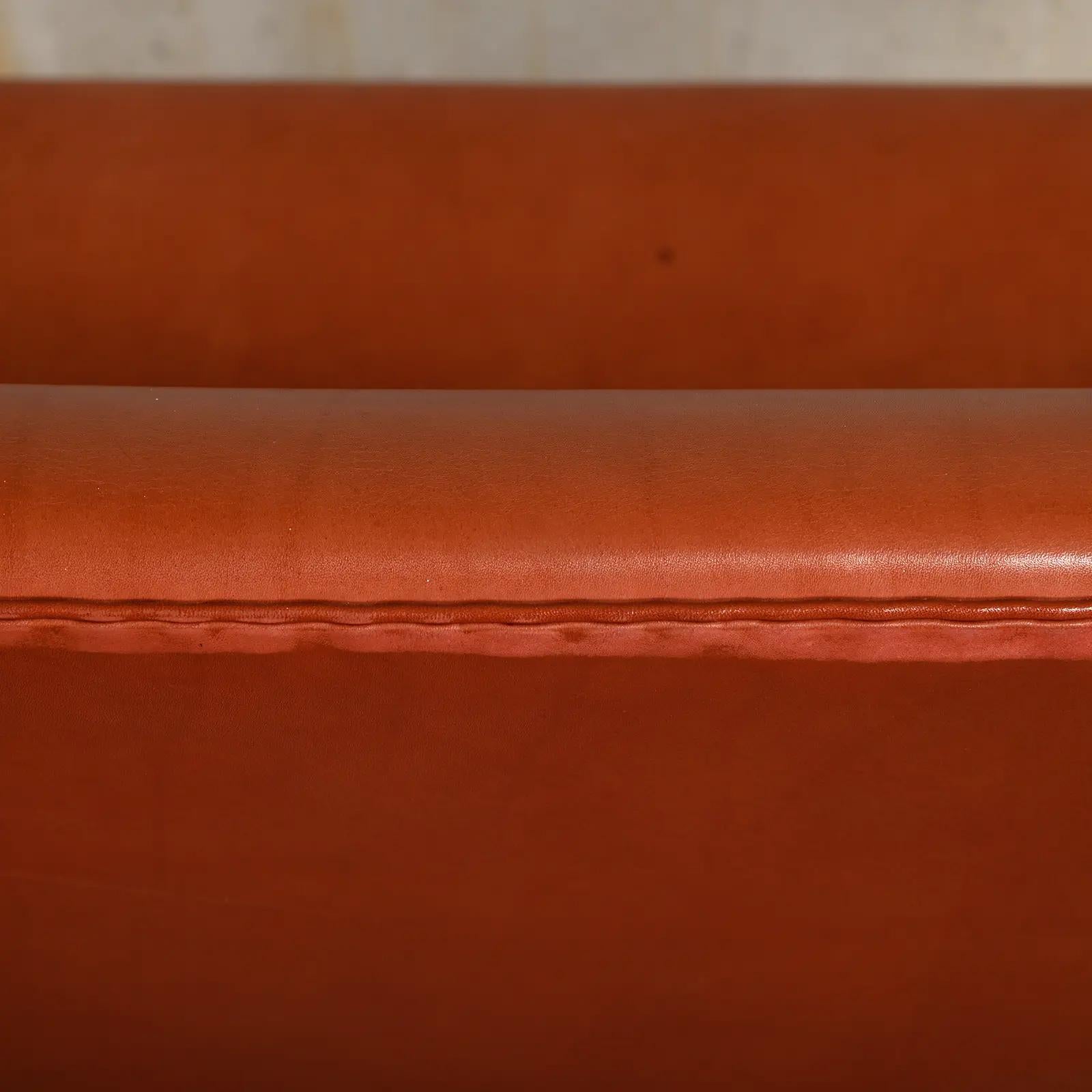 Arne Jacobsen Swan Sofa in Grace Walnut Leather for Fritz Hansen, Denmark 1958 For Sale 12
