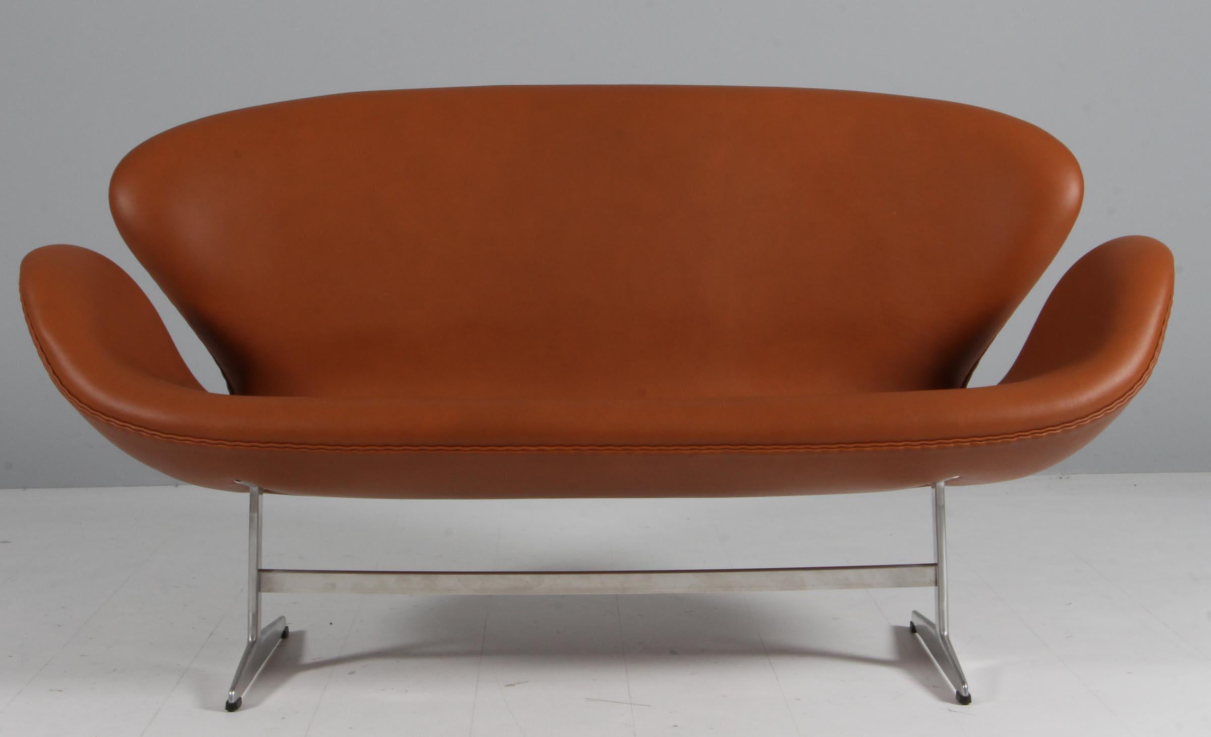 Arne Jacobsen Canapé Swan noyer Elegance en vente 1