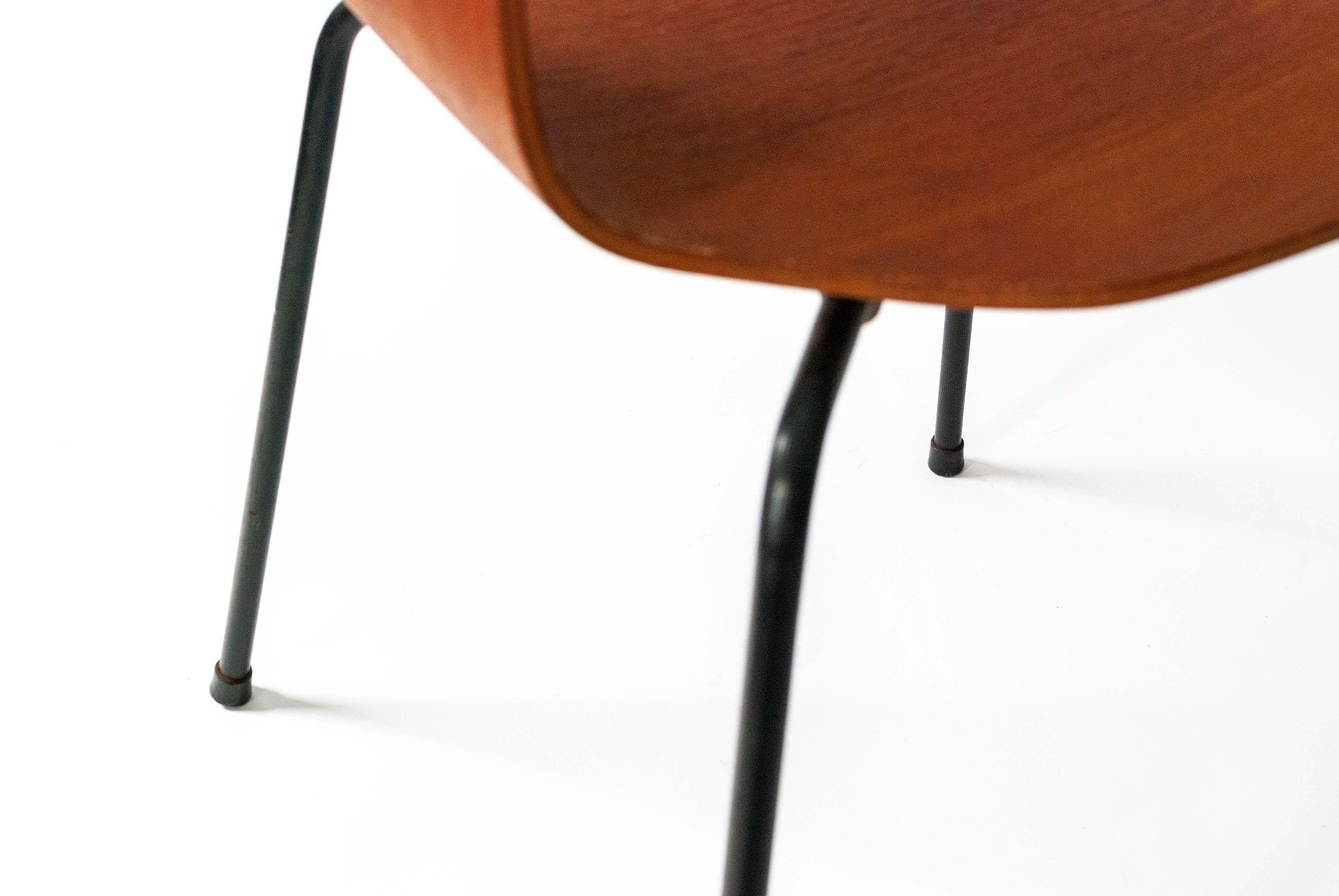 Mid-20th Century Arne Jacobsen T-chair 3103 for Fritz Hansen